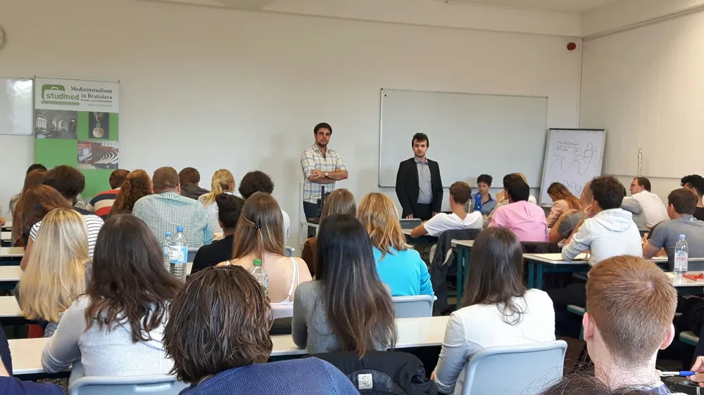 Unterricht in einem PreMed-Kurs