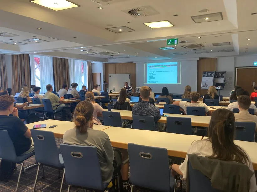 PreMed-Kurs im Seminarraum